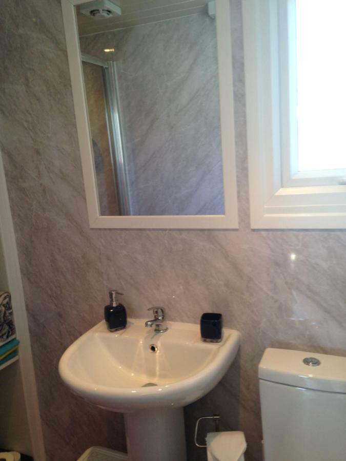 For-Get-Me-Not Chalet semi detached Bridlington Bagian luar foto